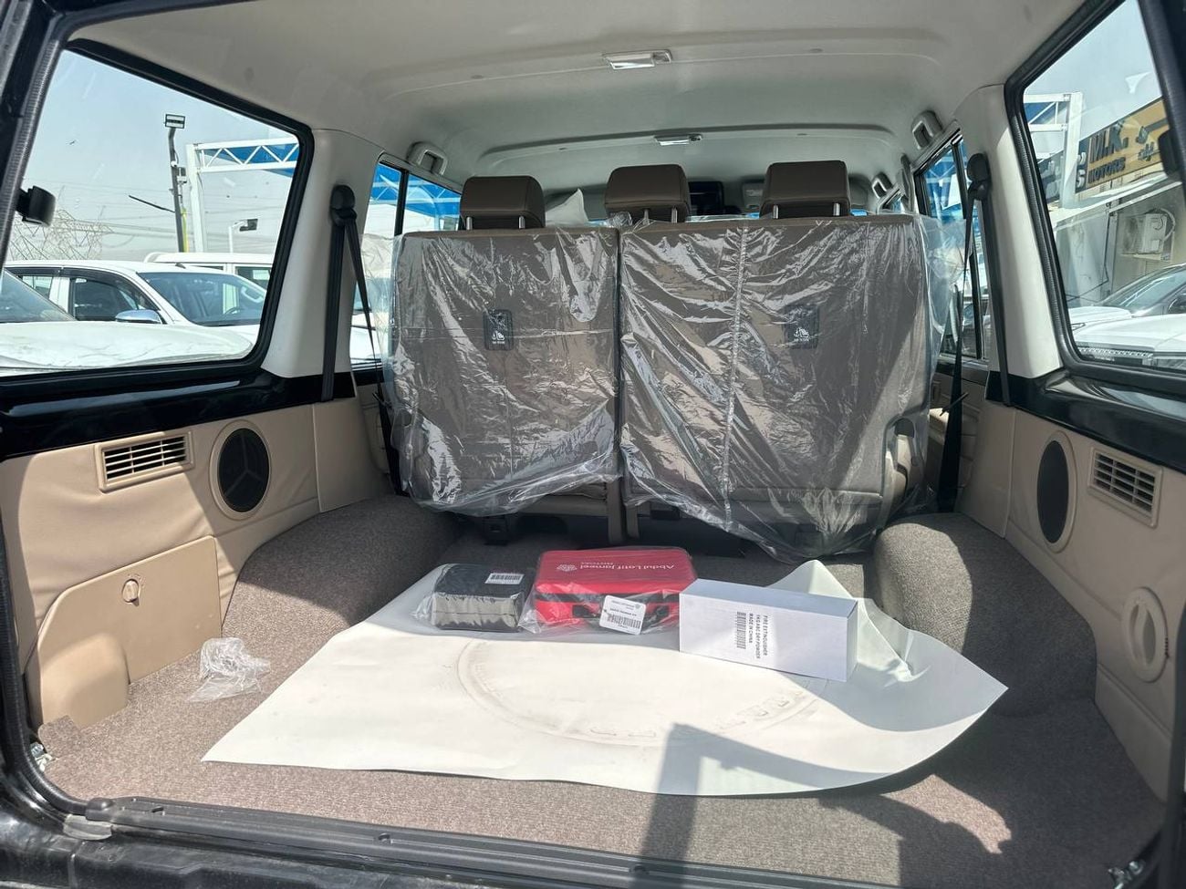 Toyota Land Cruiser 70 LC76 2.8L DSL A/T // 2026 // High Option With Radar , Dvd&Back Camera , Diff Lock , Winch // Special
