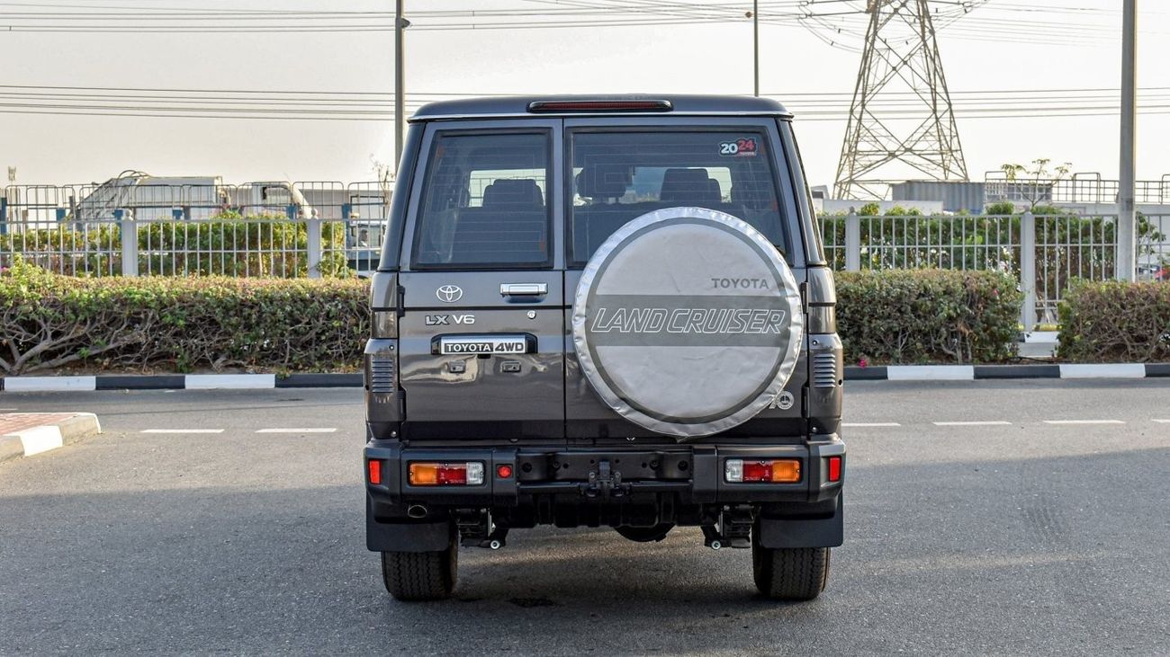 Toyota Land Cruiser 70 LX 4.0L V6 A/T