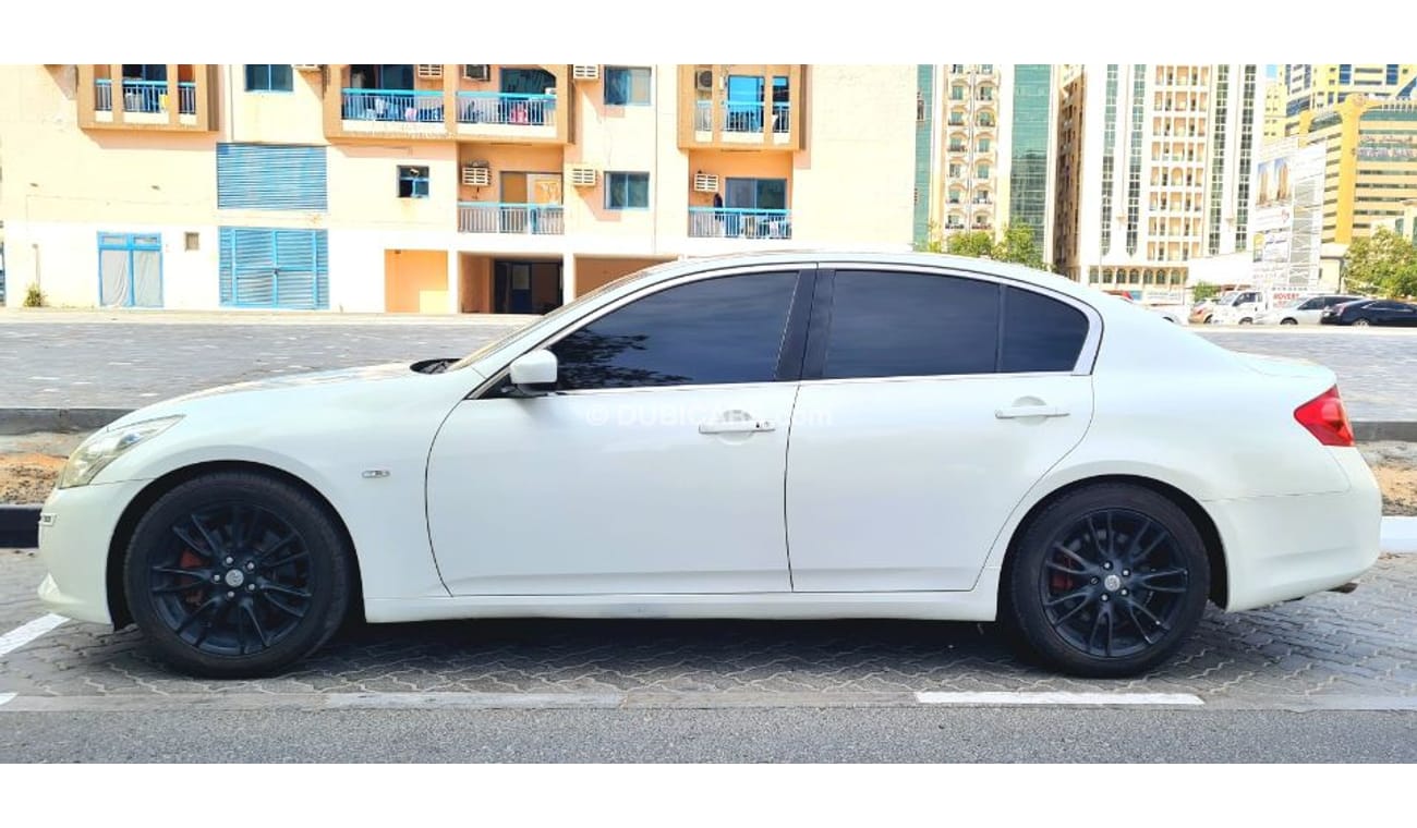 Infiniti G37 INFINITI G37  GCC 2013 FULL OPTION