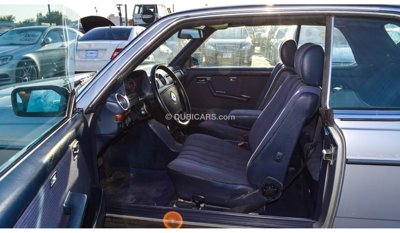 مرسيدس بنز 280 CE