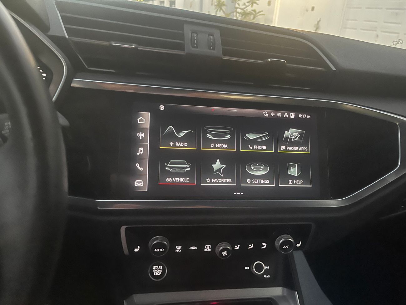 أودي Q3 2.0L,4 Cyl, 228HP , 4WD premium S Line Quattro 45 2 years warranty