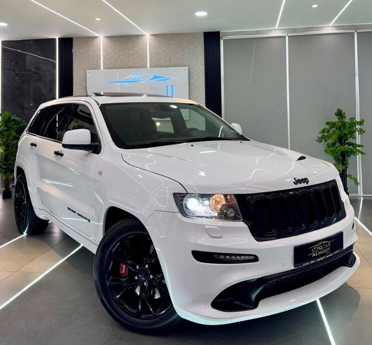 Jeep Grand Cherokee SRT 6.4L BEST JEEP GRAND CHEROKEE SRT8 6.4 V8 || GCC || FREE ACCIDENTS || FULLY LOADED || PERFECT CO