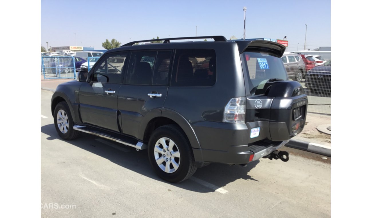 Mitsubishi Pajero GRAY 2016 GCC SPECIFICATION