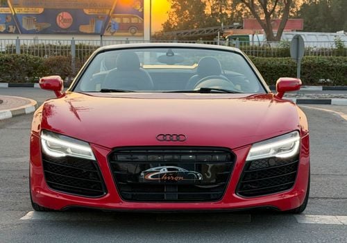 أودي R8 سبايدر FSI Audi R8 Spyder 2016 GCC Specs V8 Convertible in Perfect Conditions