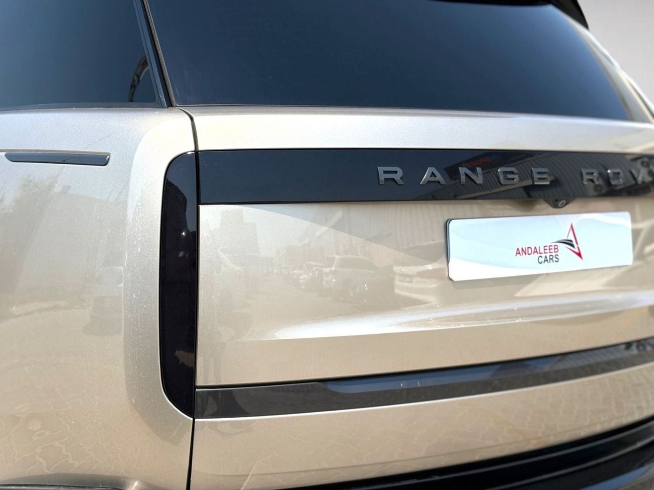 Land Rover Range Rover HSE LWB P530 AED 7,520 P.M | 0% DOWN PAYMENT | RANGE ROVER VOGUE SE P530 | 4.4L TWIN-TURBO V8 – 523