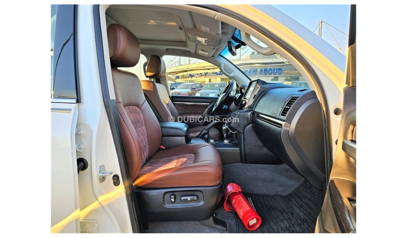 Toyota Land Cruiser GXR GT GRAND TOURING GXR V8 2020 GCC UNDER WARRANTY