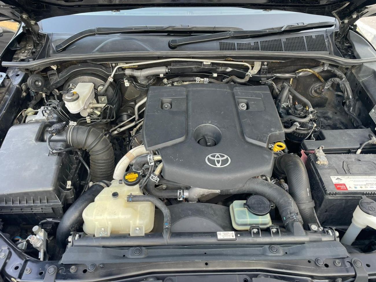 تويوتا هيلوكس 2020 Model RHD Diesel Engine Full Option car is very clean and Perfect Condition