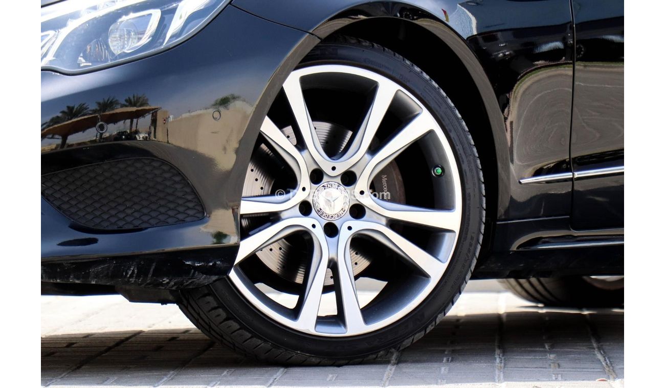 Mercedes-Benz E200 C207