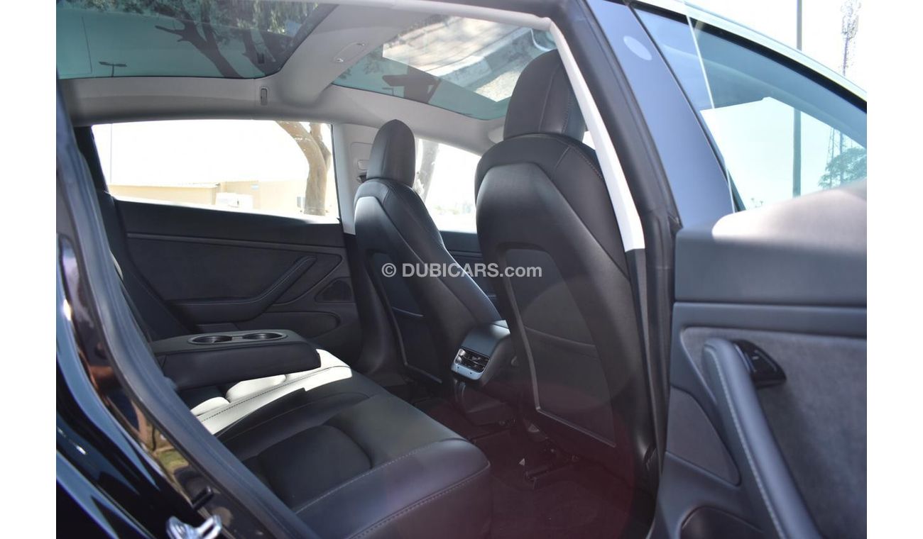 تسلا موديل 3 ايسلا موديل 3