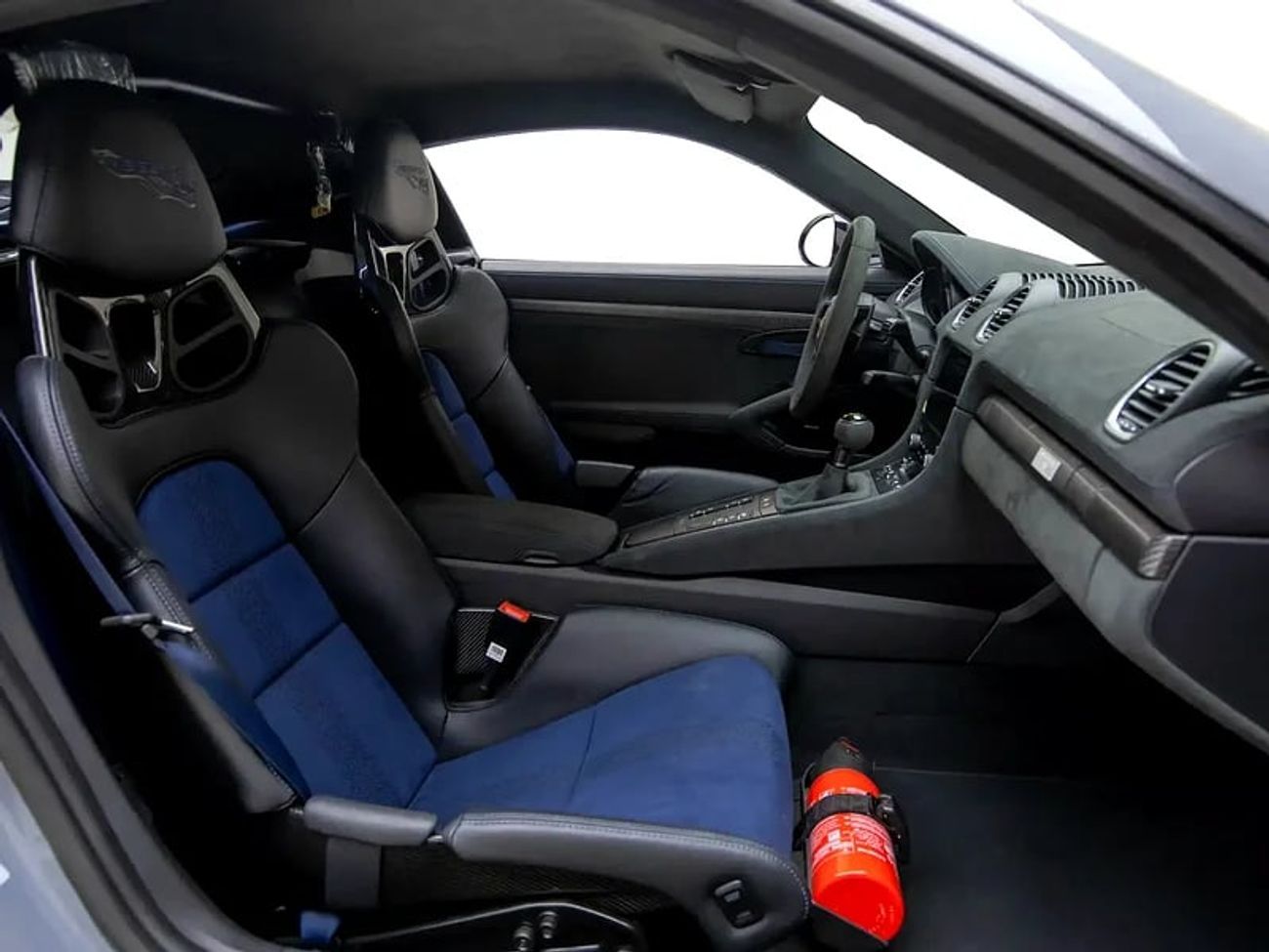 Porsche Cayman 718 Cayman | GT4 RS Weissach | GCC Spec | With Warranty