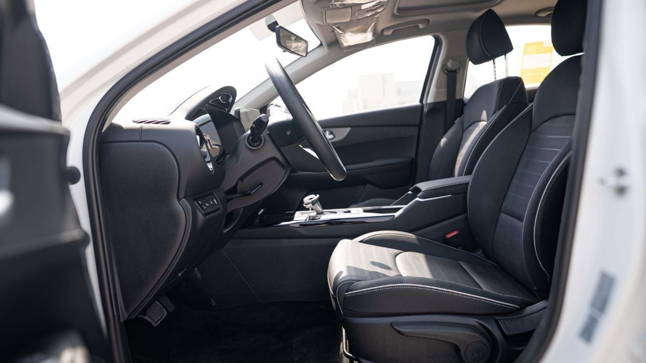 كيا K3 2025 Kia K3 Comfort Premium 1.5 - White Inside Black | Export Only