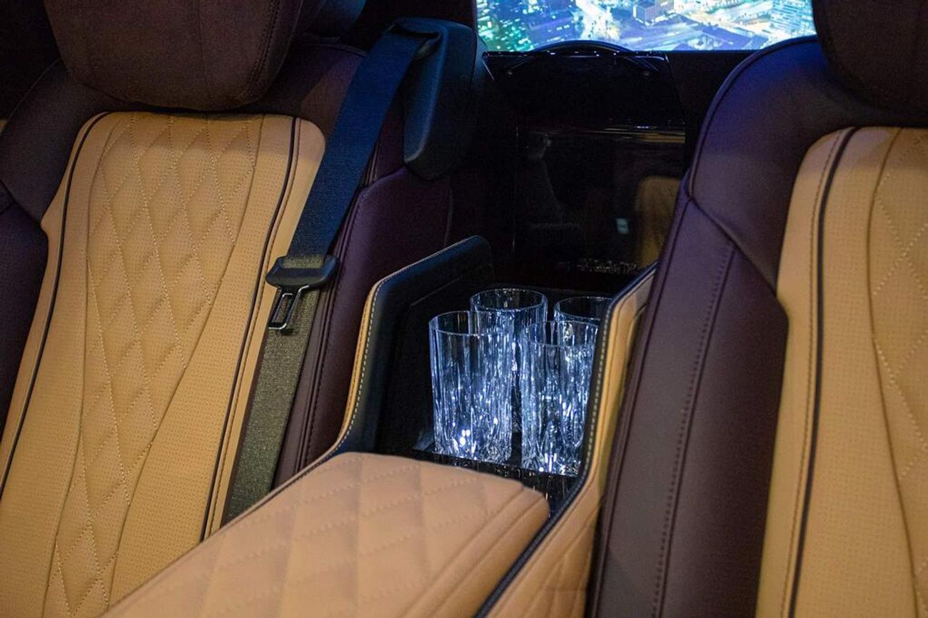 Mercedes-Benz V 300 XLWB Luxury VIP Senzati Interior. Mercedes-Benz Approved Conversion