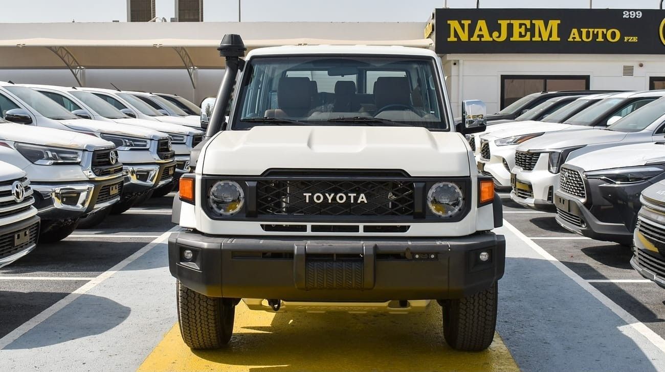 Toyota Land Cruiser 70 4.0L V6 A/T