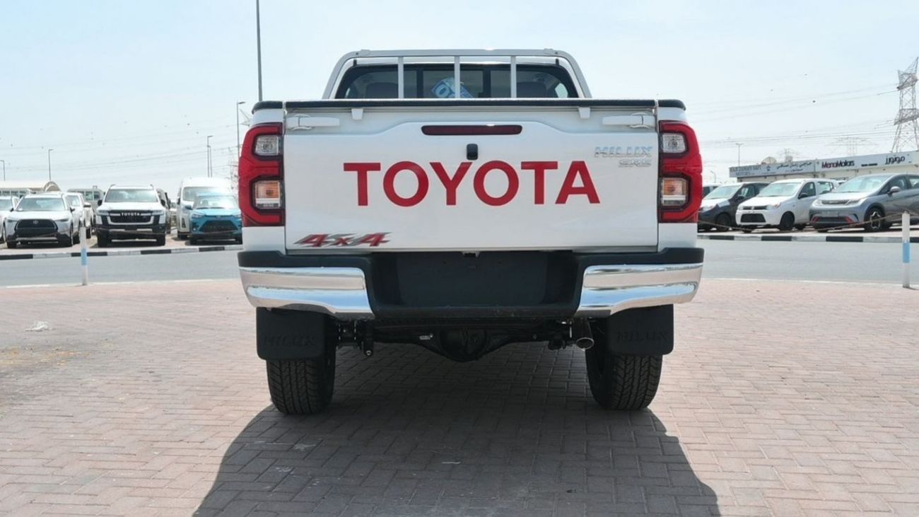 تويوتا هيلوكس 2.7L PETROL 2023 MANUAL TRANSMISSION
