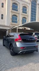 Volvo V40 R DESIGN