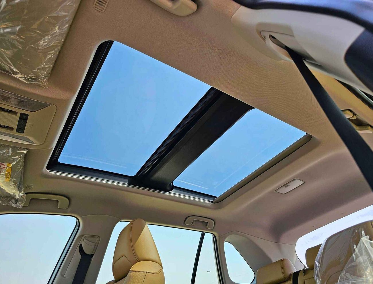 تويوتا راف ٤ Hybrid / 2.5L V4 / Driver Power Seat / Full Option With Panoramic Roof (CODE # 67999)