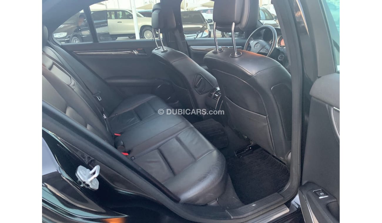 Mercedes-Benz C 300 Mercedes benz C300 model 2008 Japan  car prefect condition full option low mile