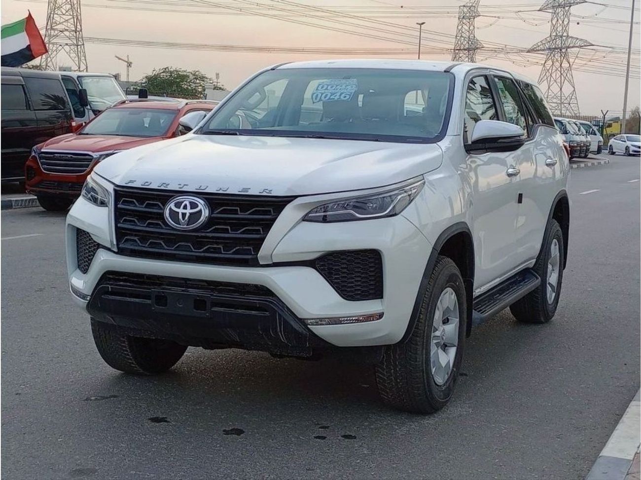 تويوتا فورتونر SR5 2023 A/T 4X4 , V4 2.7L Gasoline suv White color EXPORT ONLY