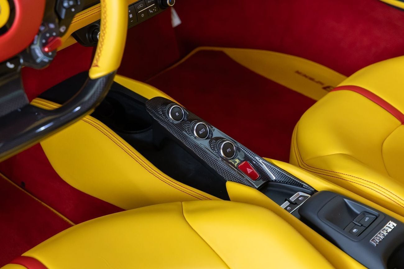 Ferrari F8 Spider STD 3.9T V8 Ferrari F8 Spider 2022 | Pristine | Fully Carbon Interior &amp; Exterior | Carbon Steeri