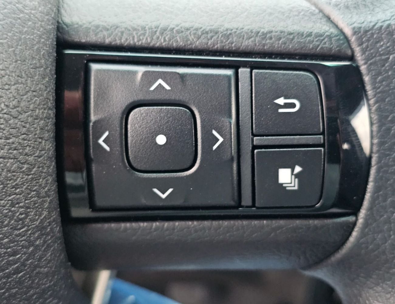 Toyota Hilux TOYOTA HILUX SR5 WIDE BODY DOUBLE CABIN || 2.7L PETROL A/T 4WD | BSM, WINOW VISOR, FOG LIGHTS, WOOD