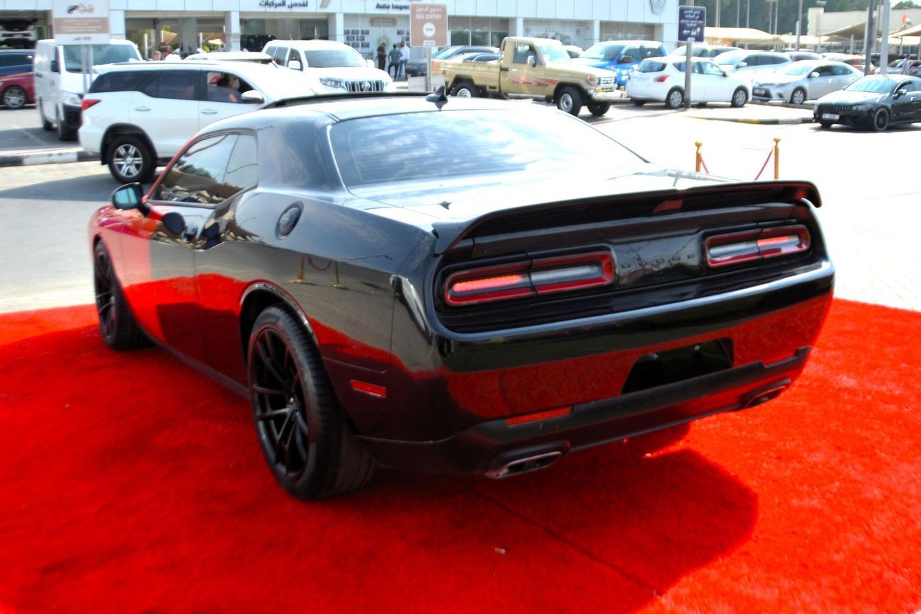 Dodge Challenger R/T 5.7L (370 HP)