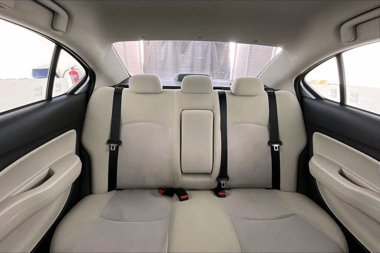 Mitsubishi Outlander GLX Midline | 1 year free warranty | 0 Down Payment