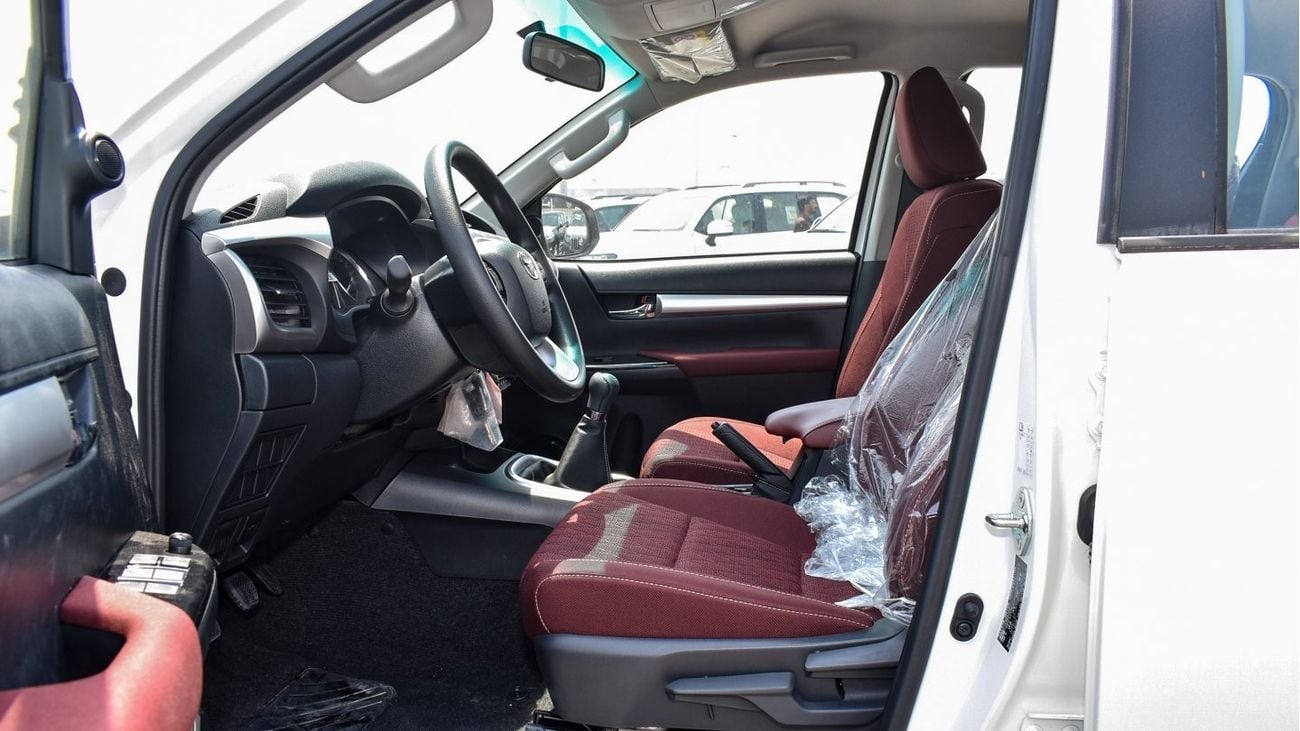Toyota Hilux 2.7L M/T