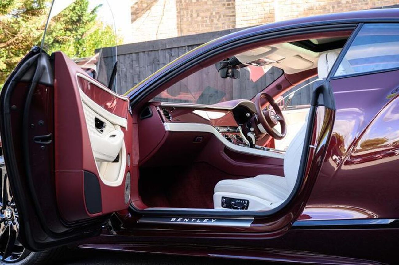 بنتلي كونتيننتال جي تي Speed 4.0T (Hybrid)