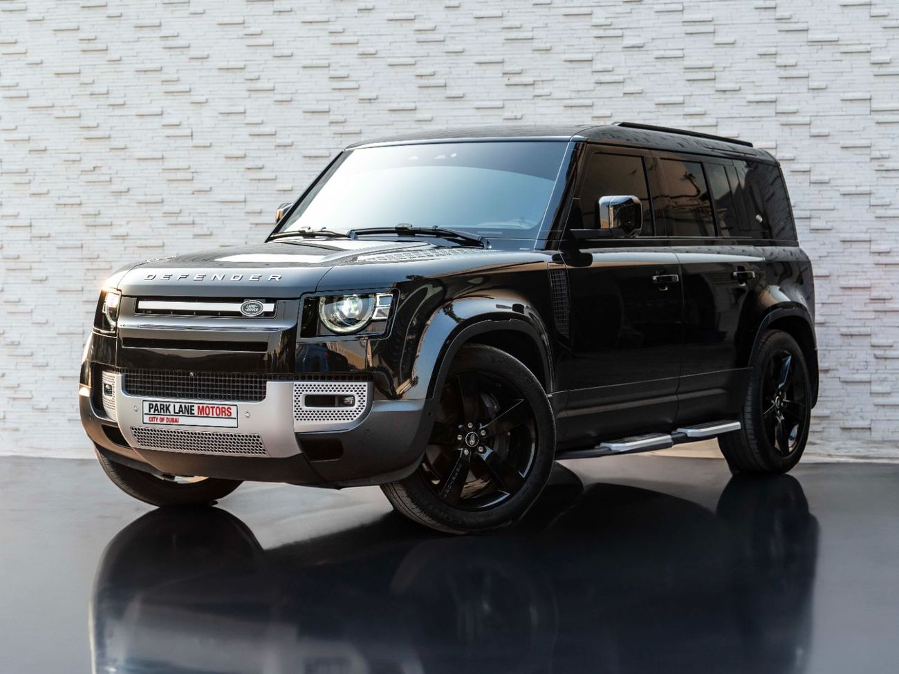 Land Rover Defender P400 110 SE 3.0L (5 Seater)