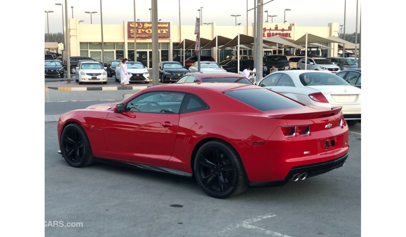 Chevrolet Camaro Chevrolet Camaro ZL1 Kit m 2013 GCC car prefect condition full option sun roof leather seats ssystem