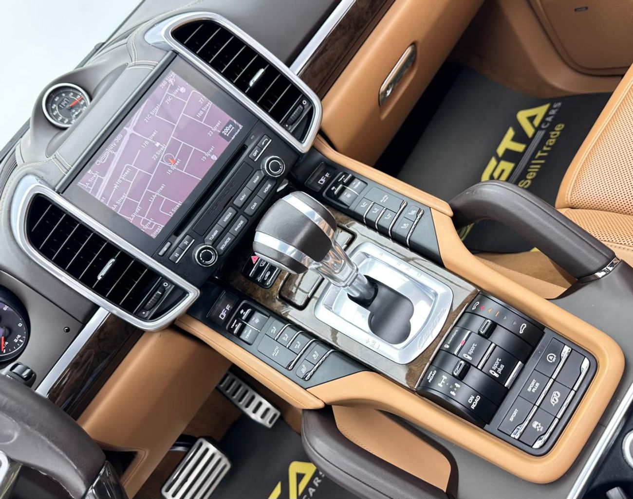 Porsche Cayenne GTS 3.6L 2017 Porsche Cayenne GTS, Fully Loaded, Porsche Full Service History, Excellent Condition, 