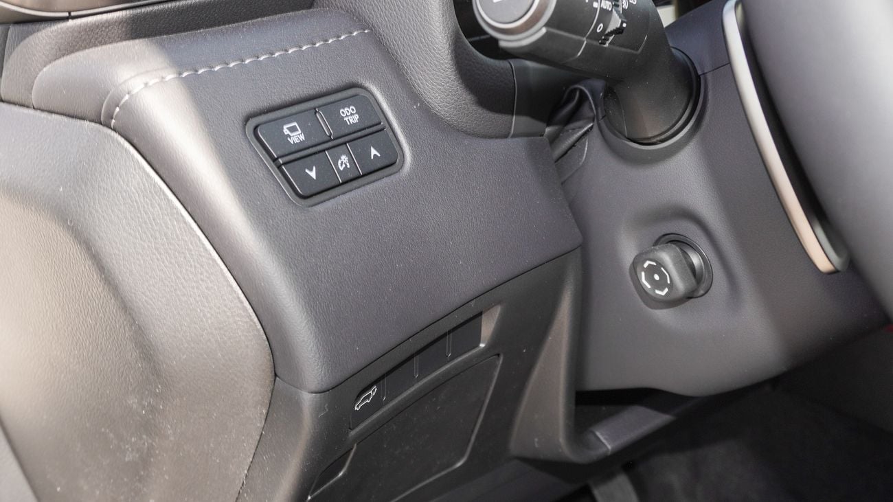 لكزس LX 600 3.5L V6