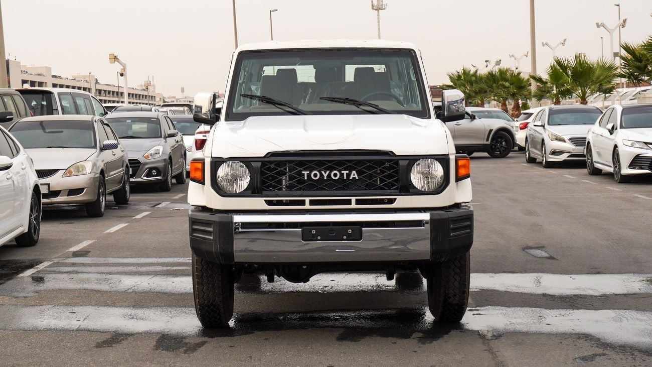 تويوتا لاند كروزر 70 LC76 Hardtop 4.0L Petrol V6 5Doors, M/T 2025