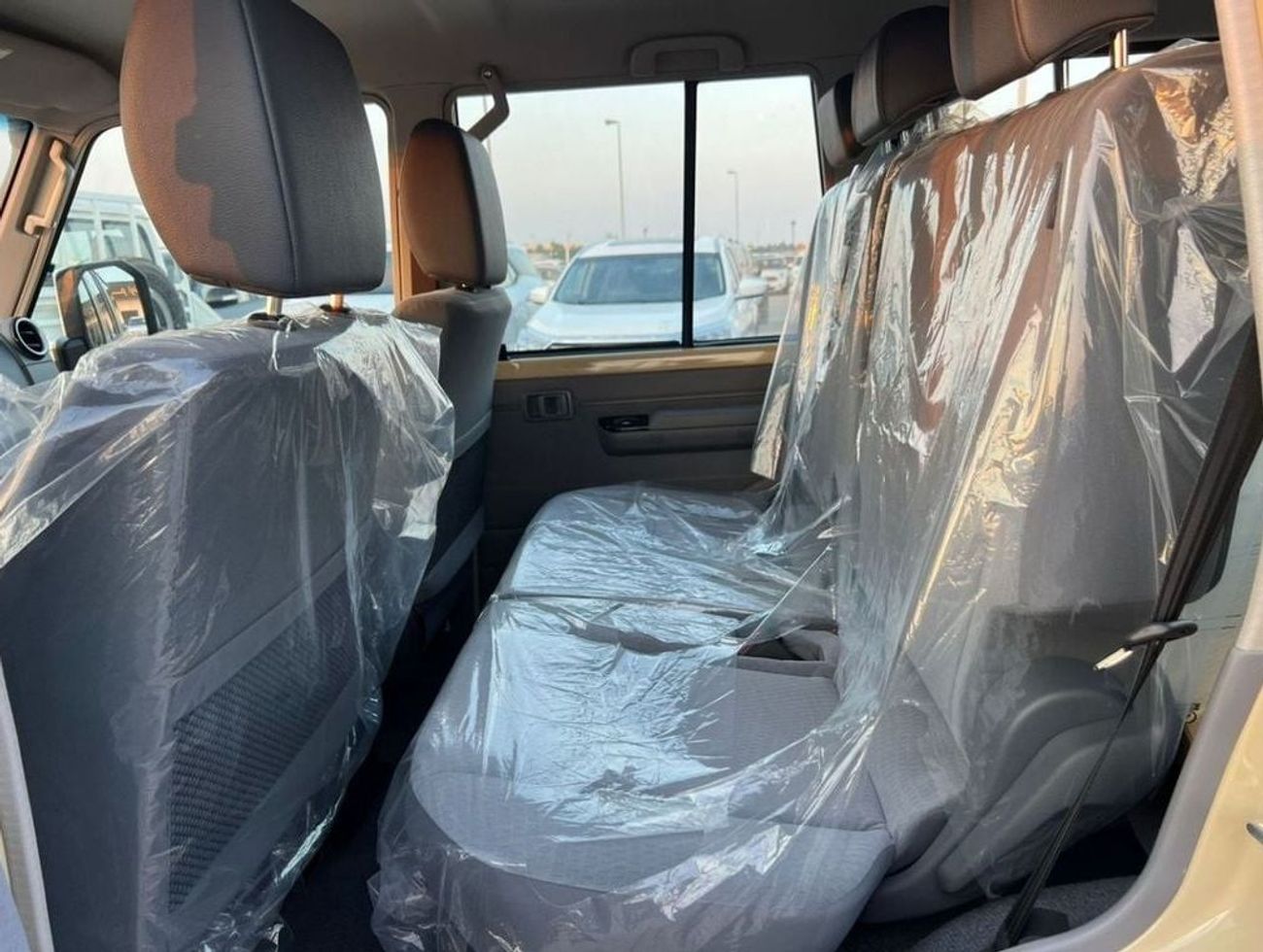 تويوتا لاند كروزر 70 TOYOTA LAND CRUISER (70 SERIES) (GRJ76) 4.0L SUV 4WD 2025