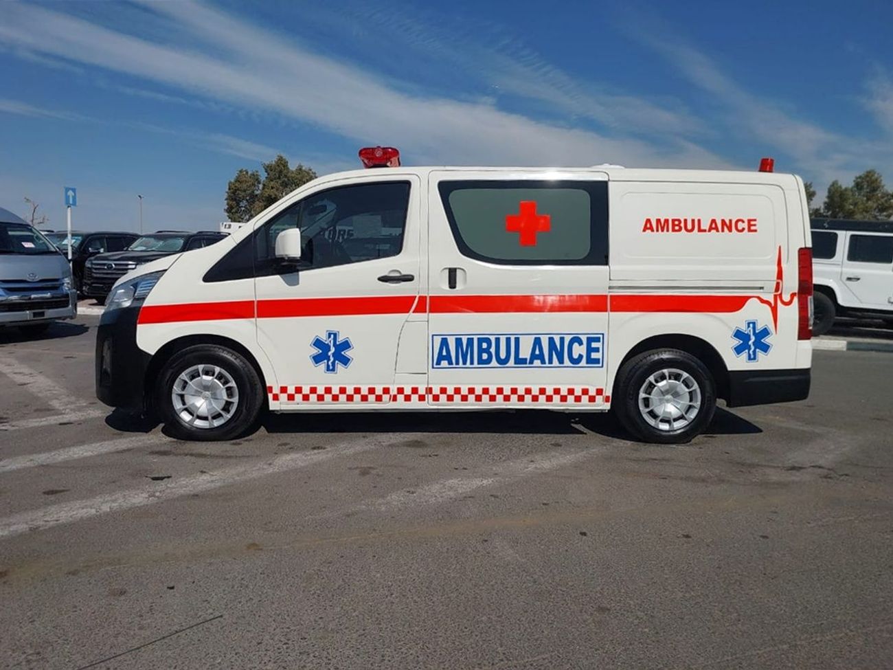 Toyota Hiace TOYOTA HIACE VAN AMBULANCE RHD 2019 MODEL 2.8 L DIESEL AUTOMATIC(PM03504)