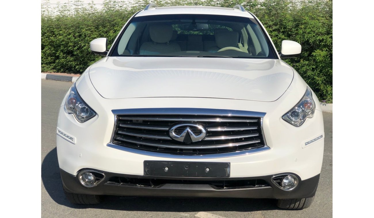 إنفينيتي FX37 FULL OPTION INFINITI FX37 V6 3.7 ONLY 970X60 MONTHLY EXCELLENT CONDITION UNLIMITED KM WARRANTY