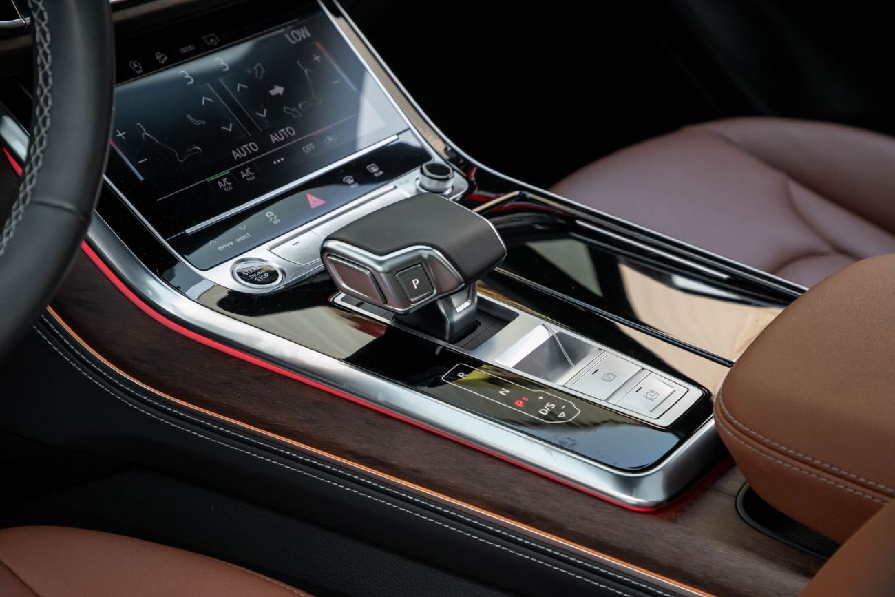 Audi Q7 S-Line | 5,483 P.M  | 0% Downpayment | Agency Warranty!