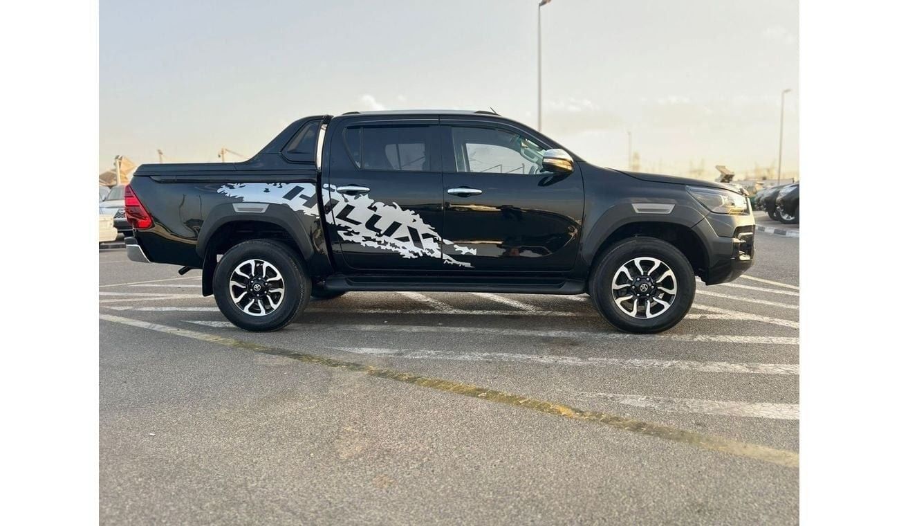 تويوتا هيلوكس 2016 TOYOTA HILUX MT FULL OPTION 2.7L V4 4X4 - 4 Wheel Drive - GOOD CONDITION
