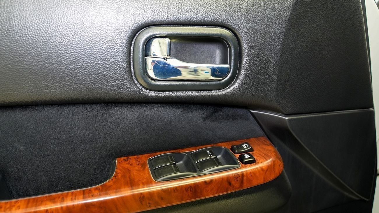 Nissan Patrol Safari Safari 4.8L A/T