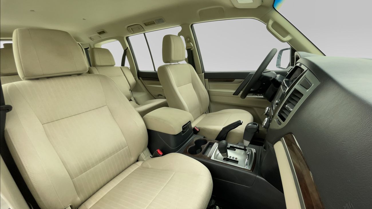 Mitsubishi Pajero GLS MIDLINE 3 | Zero Down Payment | Home Test Drive