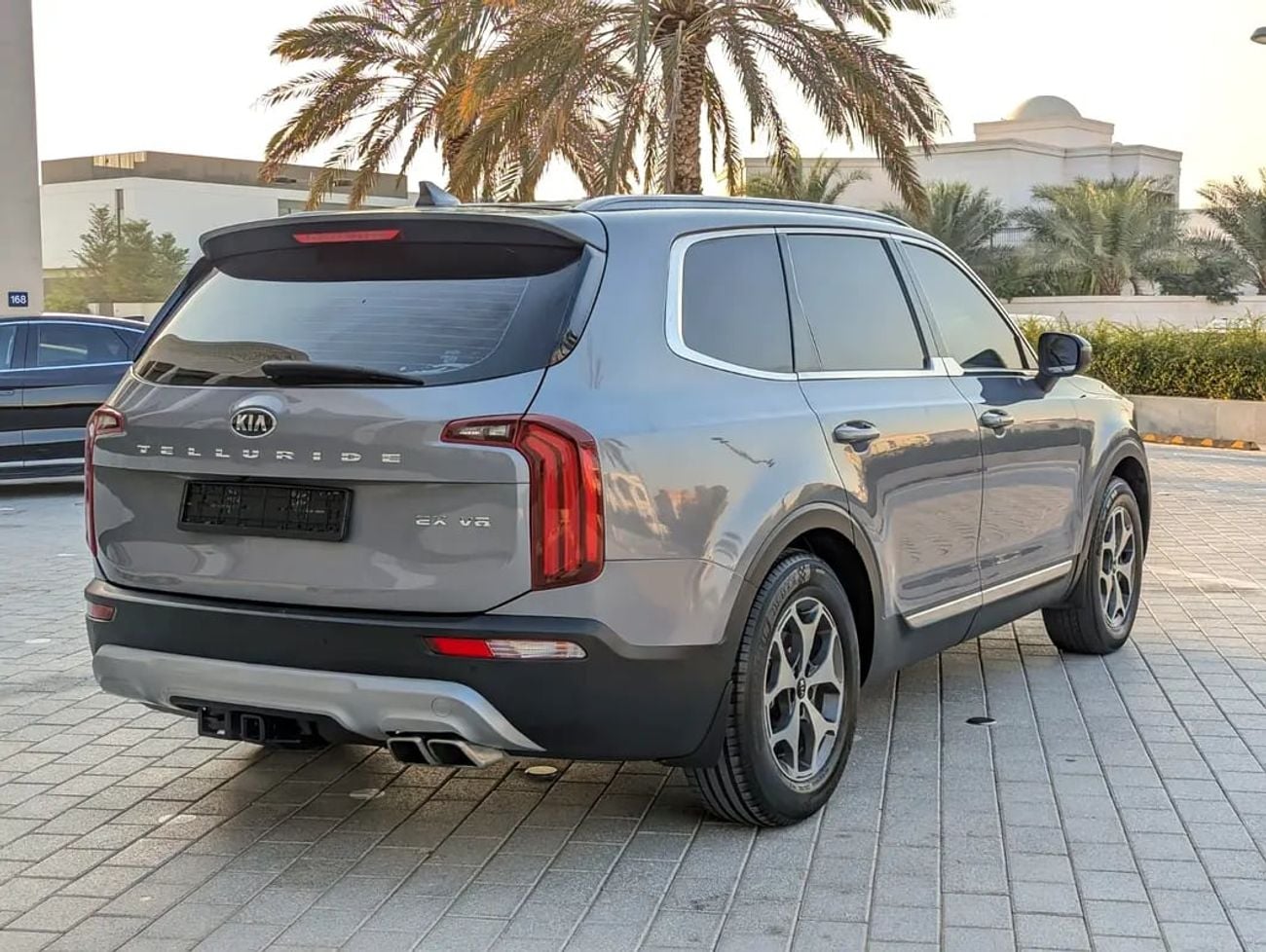 كيا تيلورايد EX FULL OPTION 3.8L V6 IN EXCELLENT CONDITION