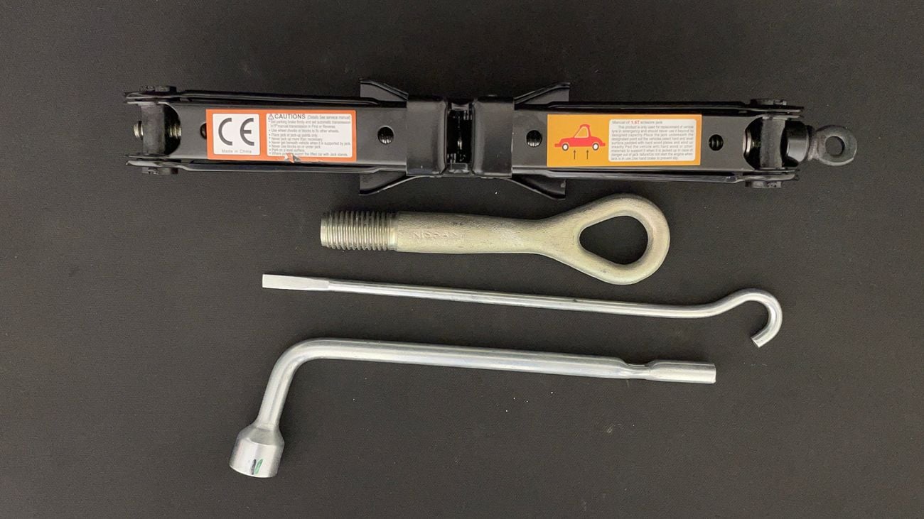 نيسان صني SV 1.5 | بدون دفعة مقدمة | اختبار القيادة في المنزل