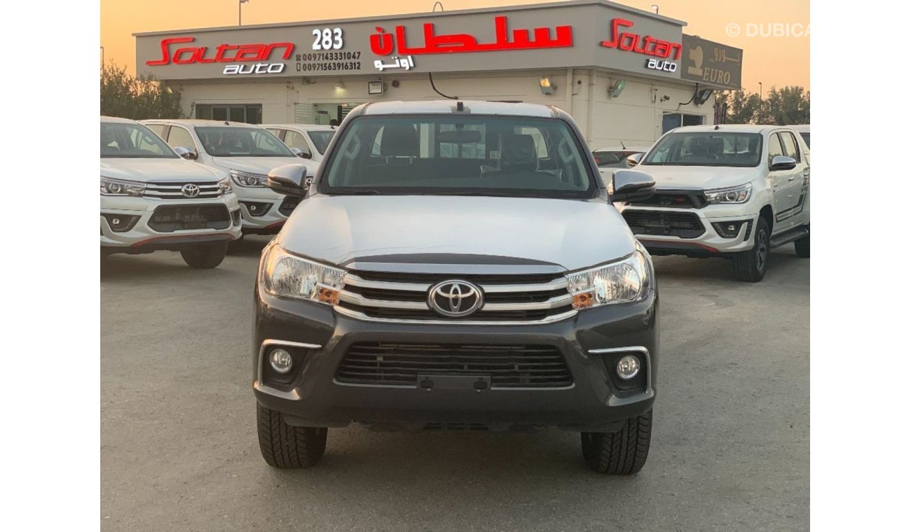 تويوتا هيلوكس Pick Up SR5 4x4 2.4L V4 Diesel with Push Start & Automatic Gear