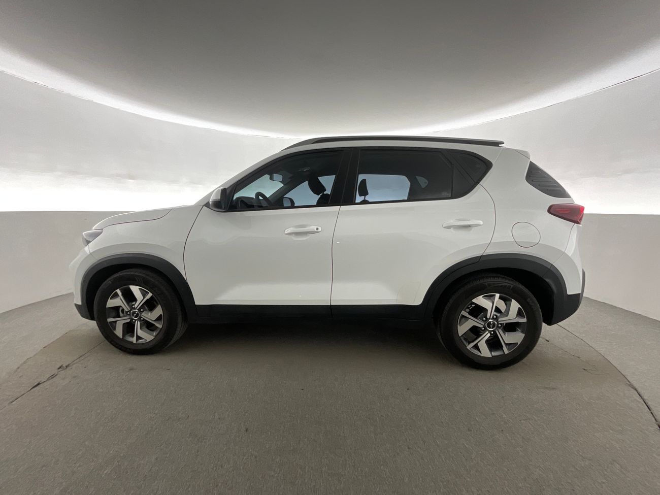 Kia Sonet EX STD | Carnival Sale • UP TO AED 20,000 OFF | Guaranteed Warranty | 0 Down Payment