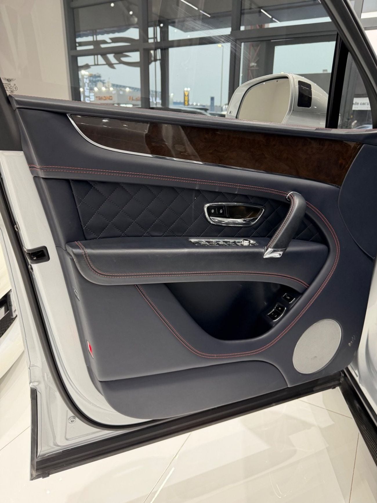 Bentley Bentayga FIRST EDITION