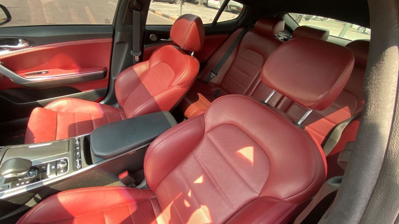 كيا ستينجر GT 3.3L AWD