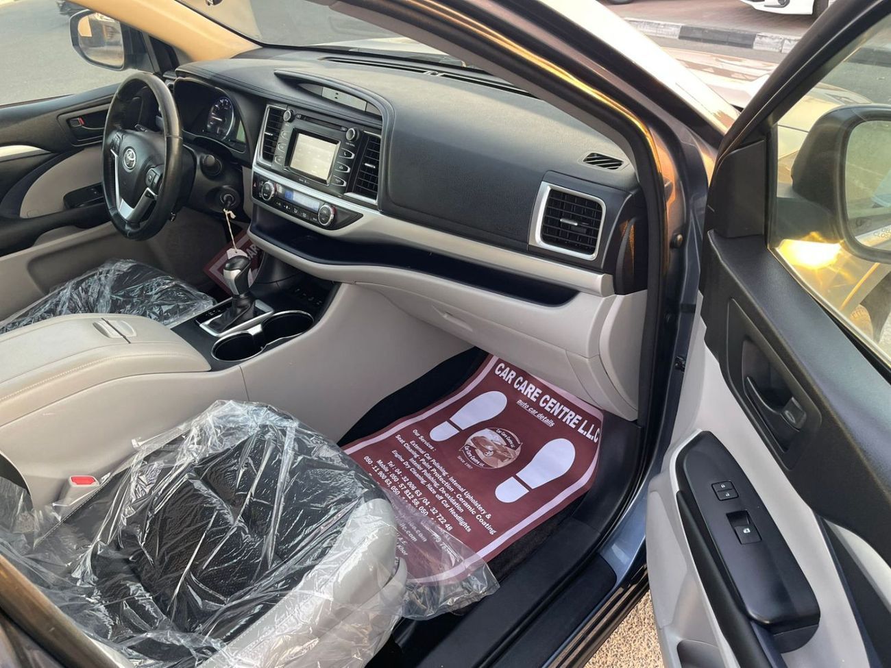 Toyota Highlander 2015 Toyota Highlander LE MidOption+ 3.5L V6 - AWD 4x4 - 7 Seater - Trunk Auto -