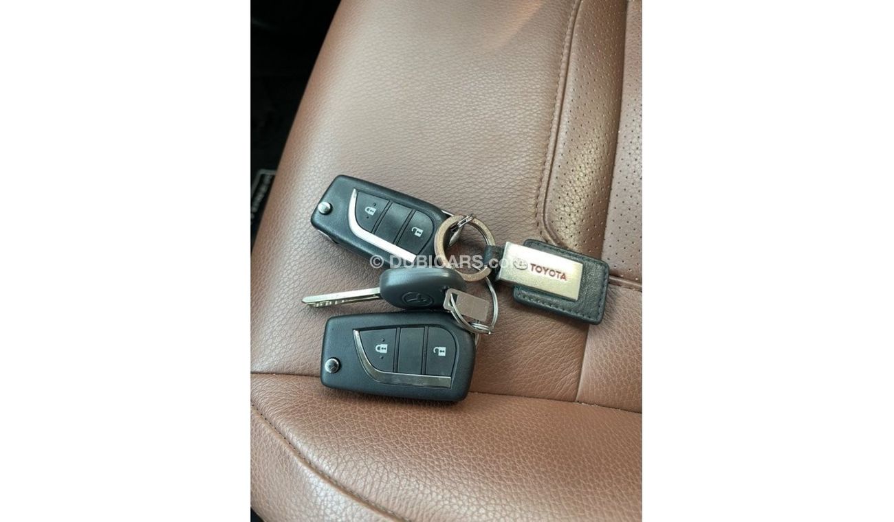 Toyota Fortuner EXR GXR TOYOTA FORTUNER  (GCC  _ SPEC) -  2019- VERY GOOD