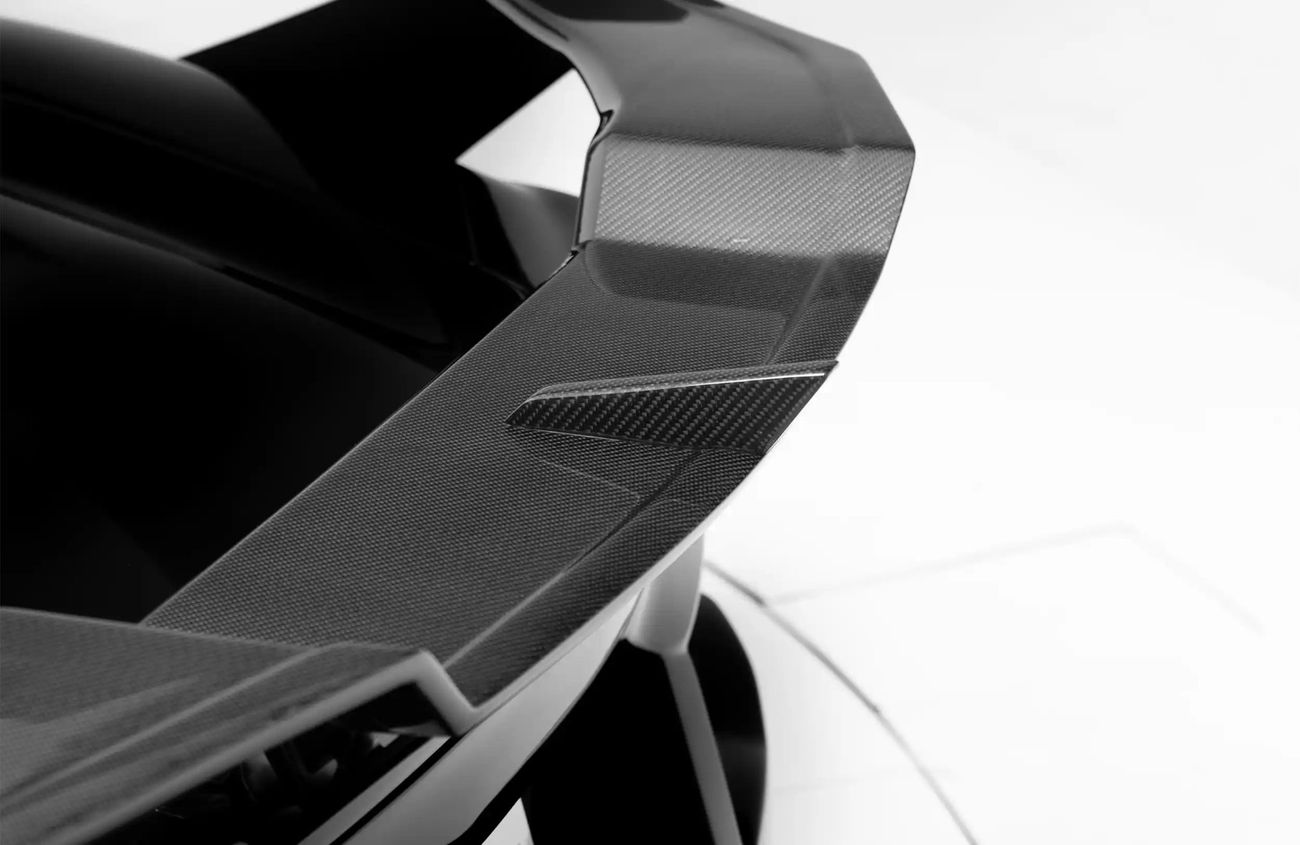 مازيراتي MC20 3.0 L Twin-Turbocharged V6 Engine