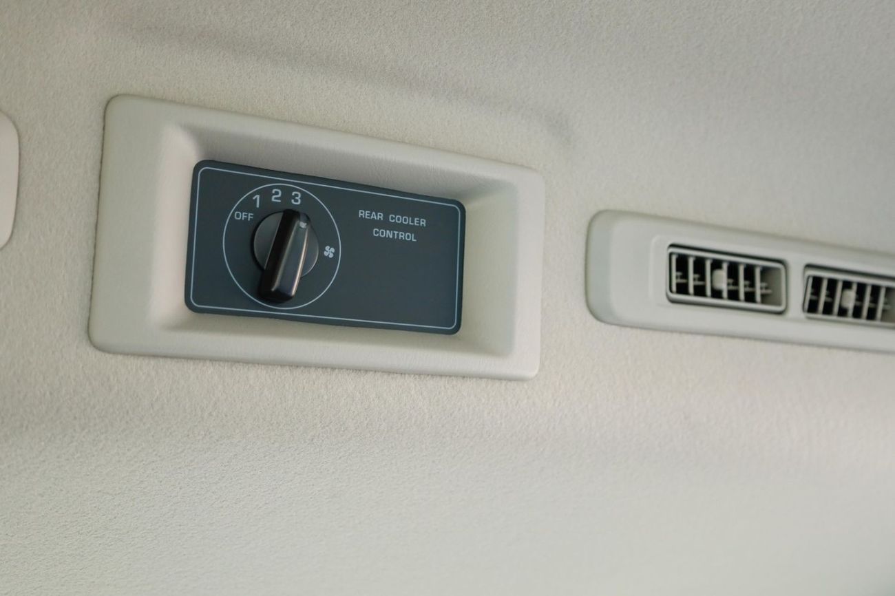 Nissan Urvan NISSAN URVAN 2.5L DIESEL 16-SEATER HIGH ROOF WIDE BODY EX MANUAL